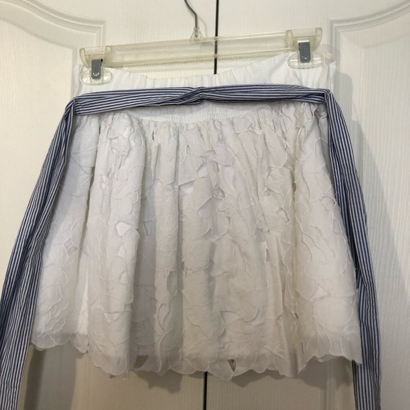 ABERCROMBIE AND FITCH layered lace skirt - Picture 3 of 4